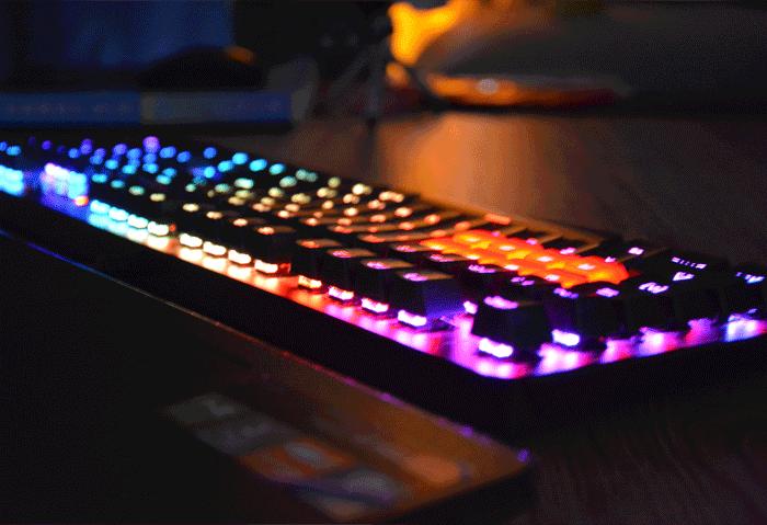 双飞燕q865光轴机械电竞键盘,双飞燕机械键盘975