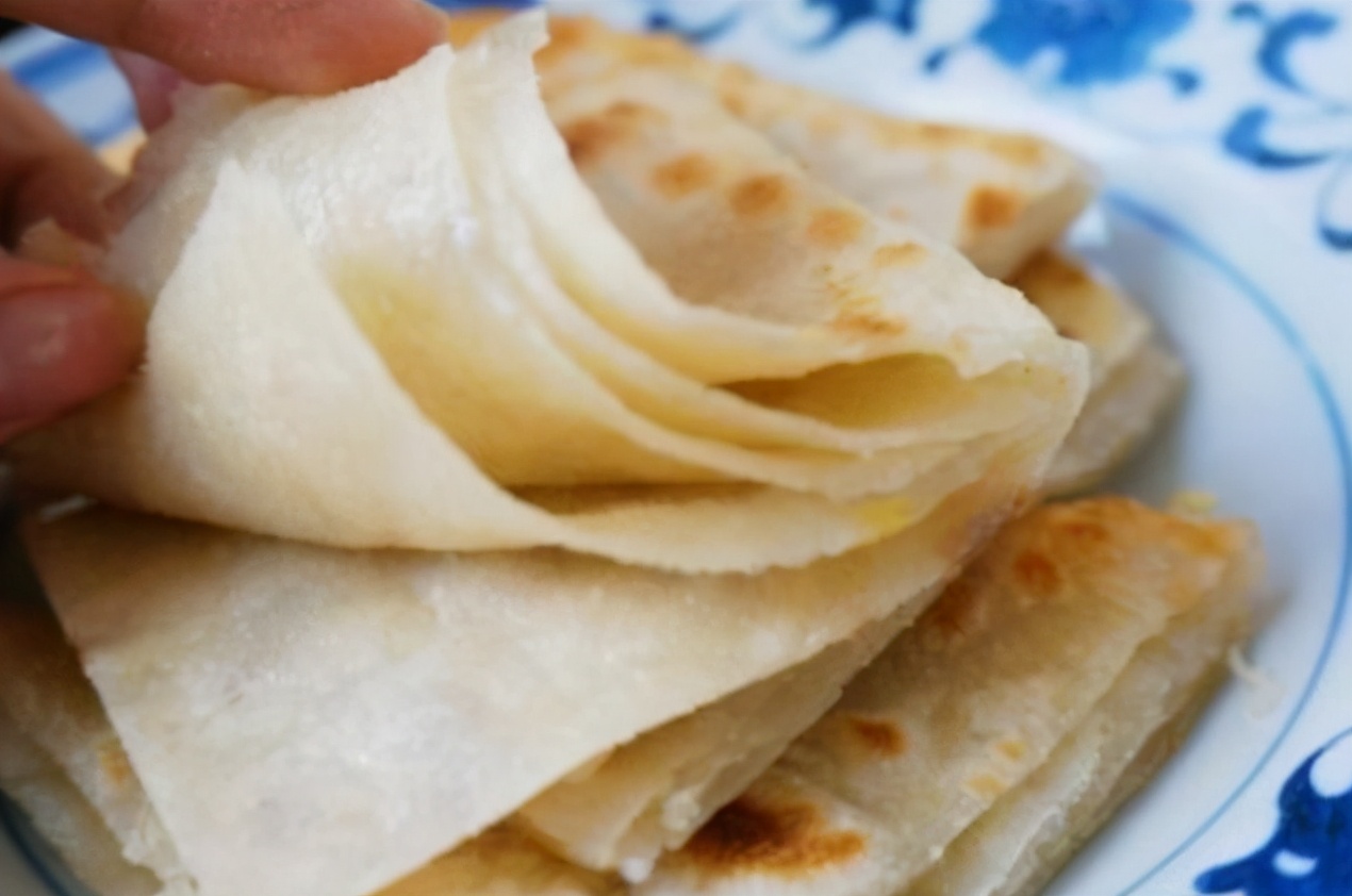 烙饼怎么和面才能软又脆又好吃,薄烙饼怎么和面才能软又好吃