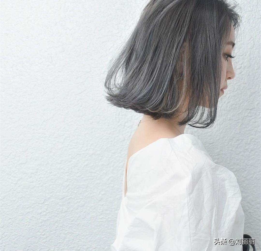为什么染灰色一定要先漂头发