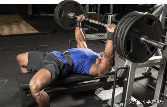 胸肌变大教学视频,胸肌变大的方法