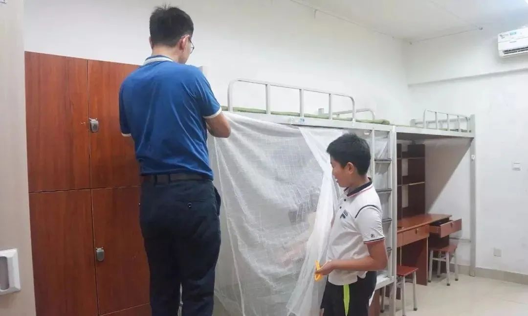 重庆环境最好的学校,重庆哪所学校宿舍和伙食最好