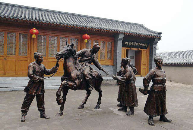 要说喝茶讲究到离谱,这位大牛用的是三千里外的惠泉水