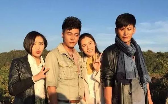 于晓光的经历,于晓光与秋瓷炫的合影