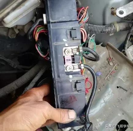 比亚迪f0起动机不启动,比亚迪f0的d挡卡死无法启动