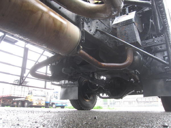 五十铃630轻型卡车,日本五十铃全驱6x6