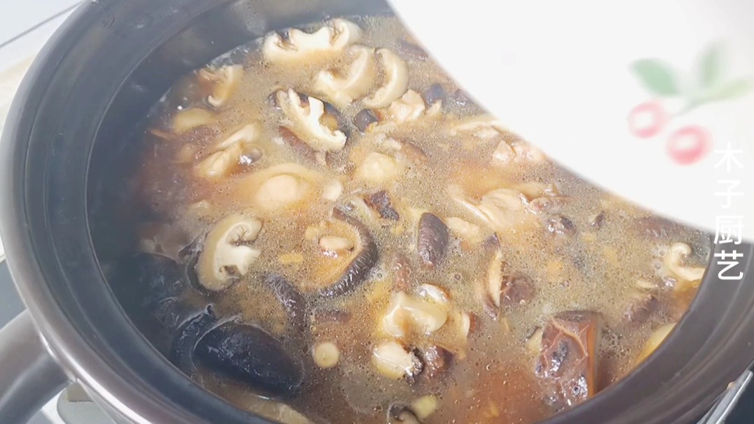 大厨教你做黄焖鸡不用下馆子,大厨教你做黄焖鸡学会不用下馆子