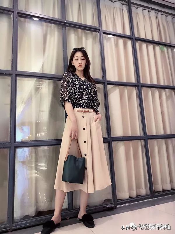 职业装不要西服,职业装穿起来不好看