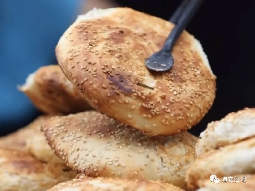 一张烧饼五个串,一张烧饼和十张肉饼