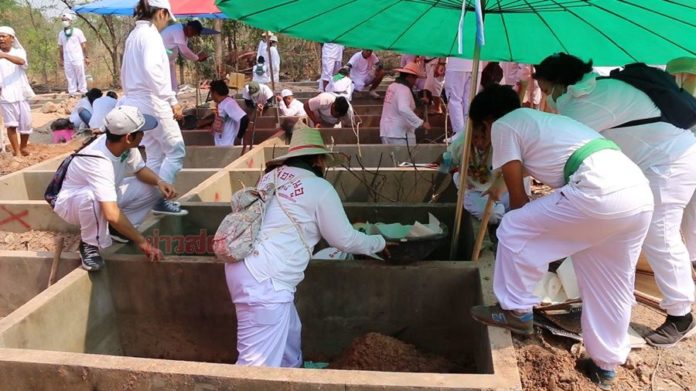 泰国墓地挖古尸,泰国墓地挖出古尸