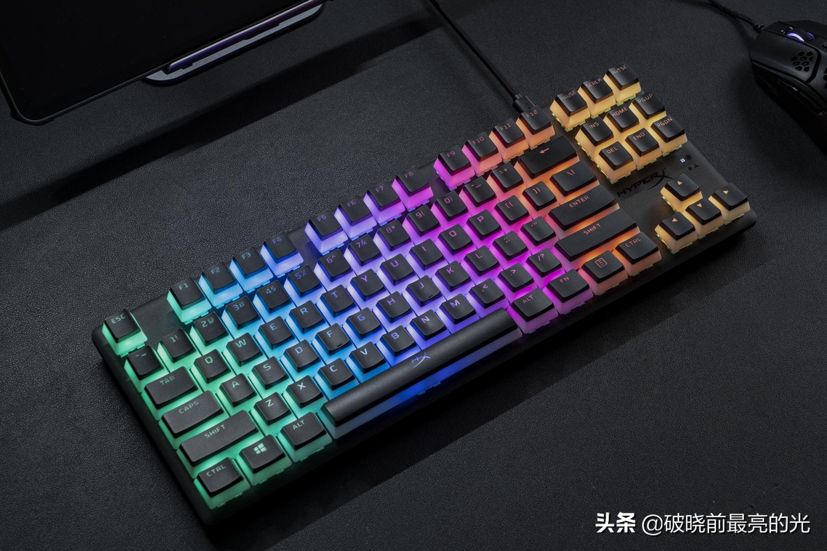 现在主流游戏鼠标键盘耳机,平民游戏键盘鼠标耳机套装推荐