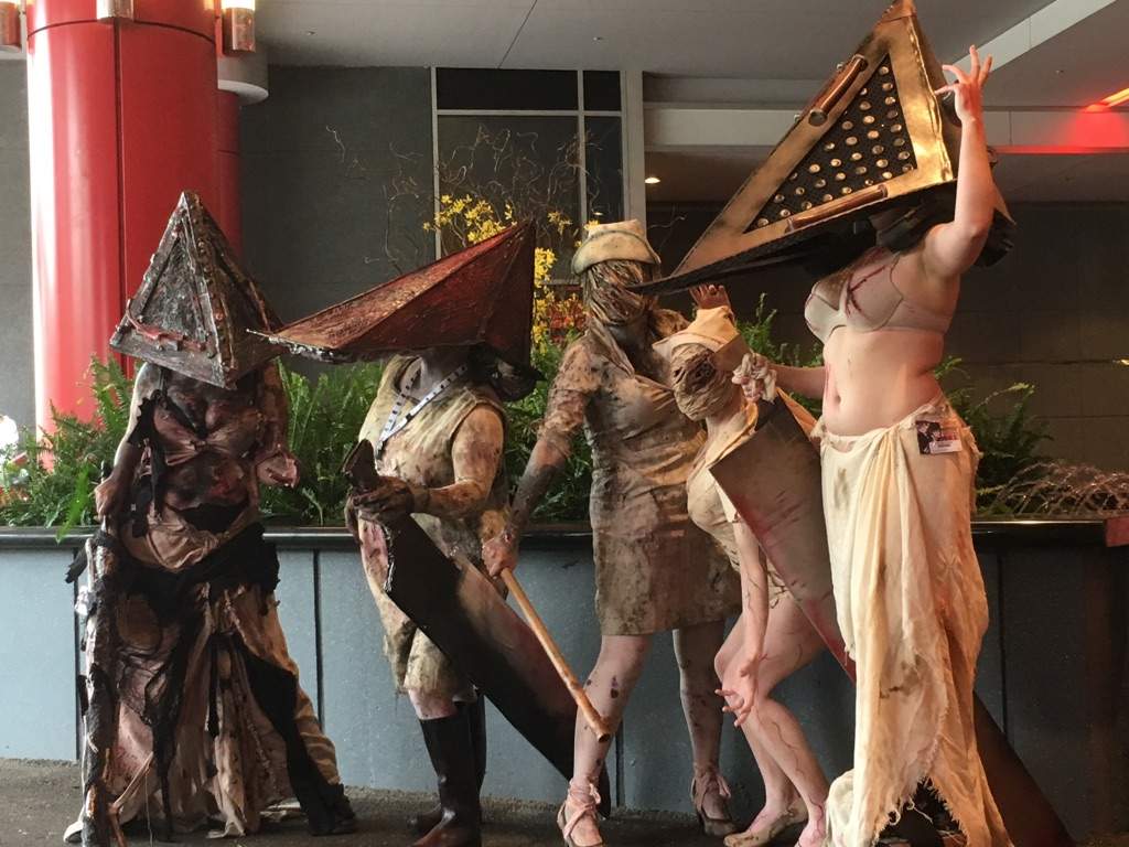 生日快乐，寂静岭。还有，晚安。