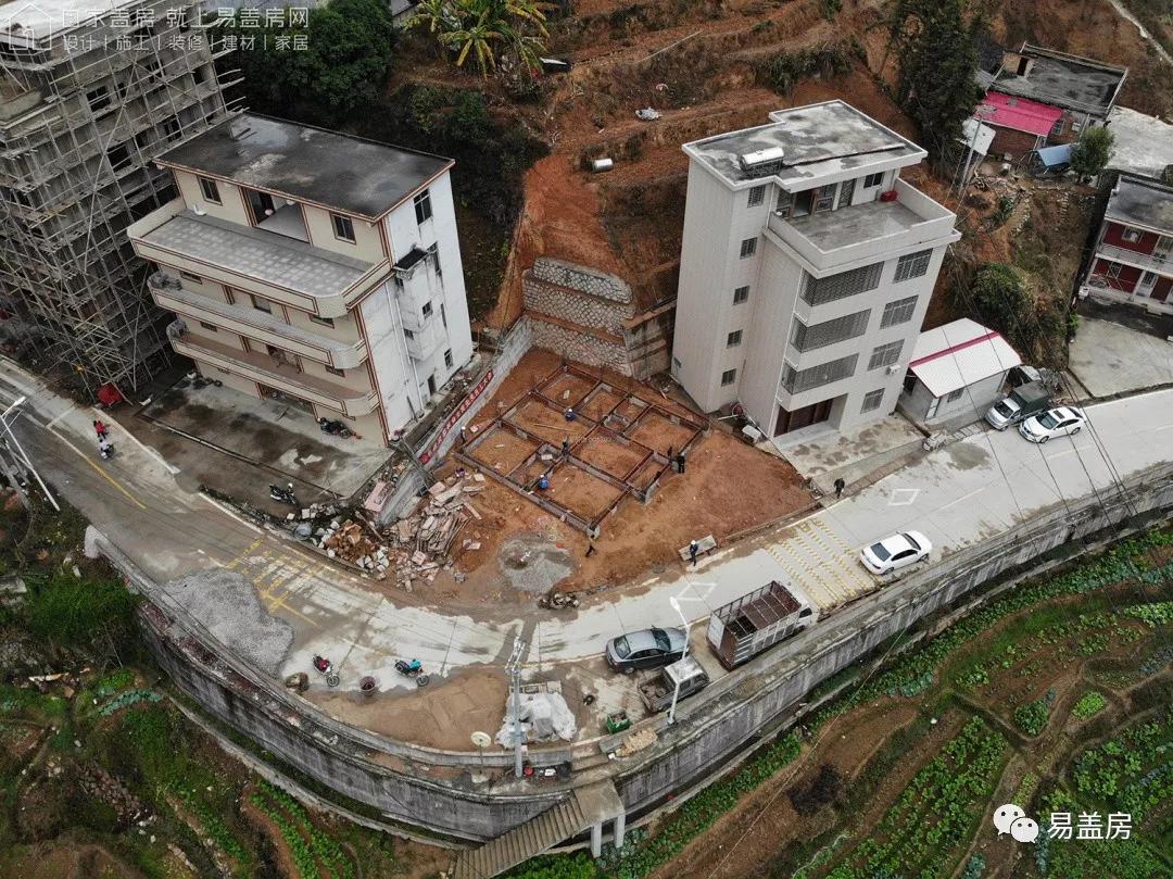 11.9m×12.2m,福建泉州豪华雅致的欧式别墅