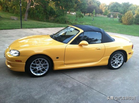 ae86的卡罗拉为什么是后驱,头文字d原车重现这才是真正的ae86