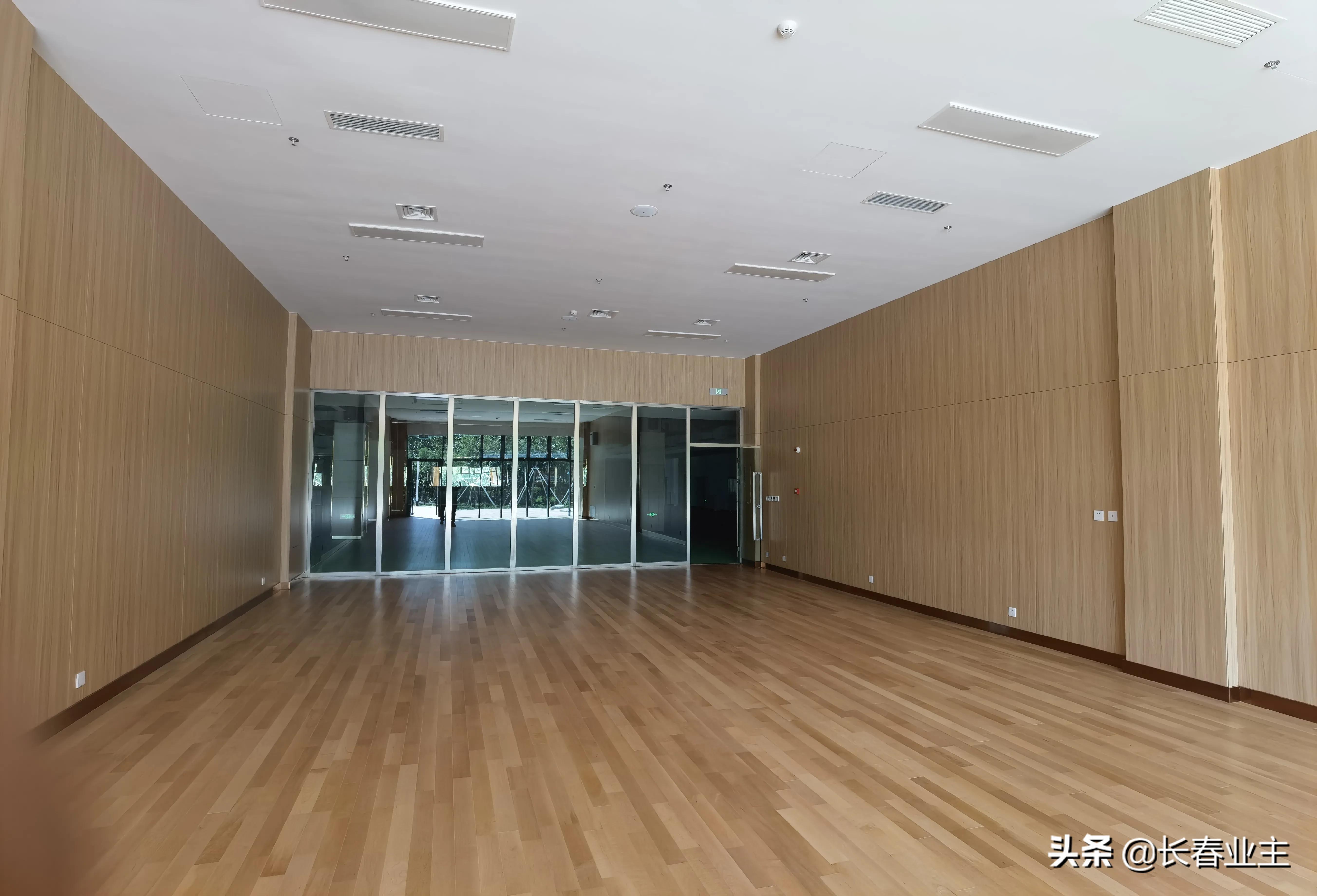 长春工人体育馆游泳馆,长春市工人体育馆最新消息