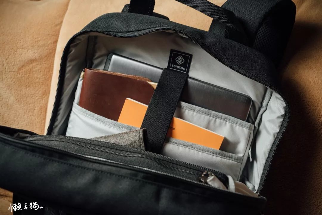 低调且实用,妹子通勤也能背——tomtocA60双肩包测评