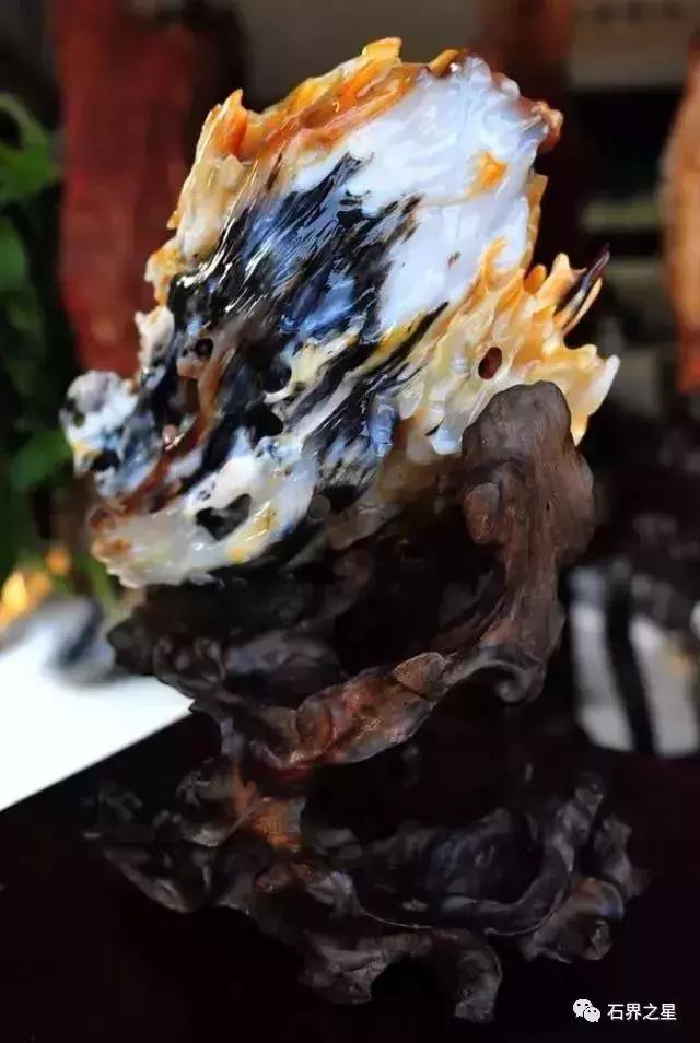 世上最惊艳的木头,世界上最漂亮的红色木头