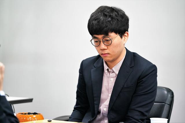 柯洁获斗地主冠军视频,柯洁申旻埈第二盘哪里直播