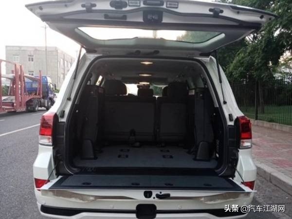 19款酷路泽4000硬派越野王者风范,性价比最高的酷路泽4000