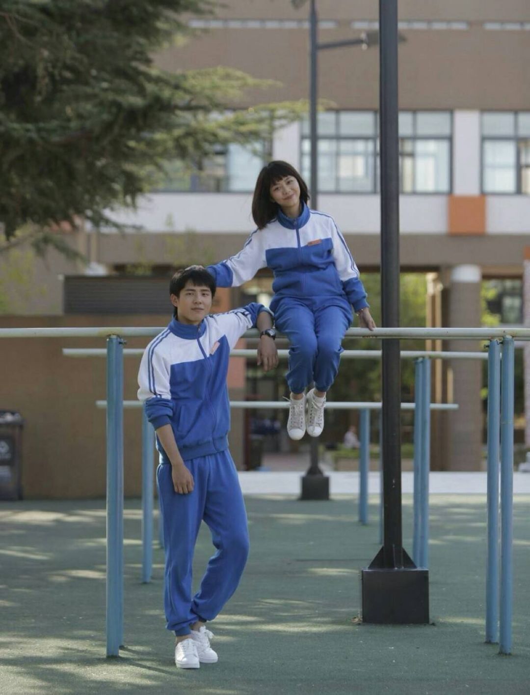 小白鞋脏了怎样擦快速变亮,网状小白鞋清洗小妙招