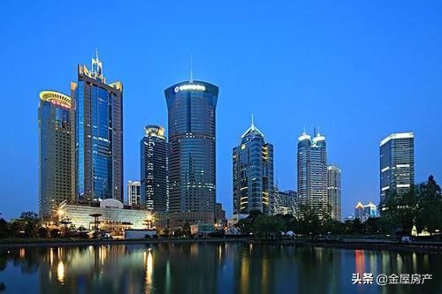 莲花池畔烂尾,昆明莲花池畔烂尾