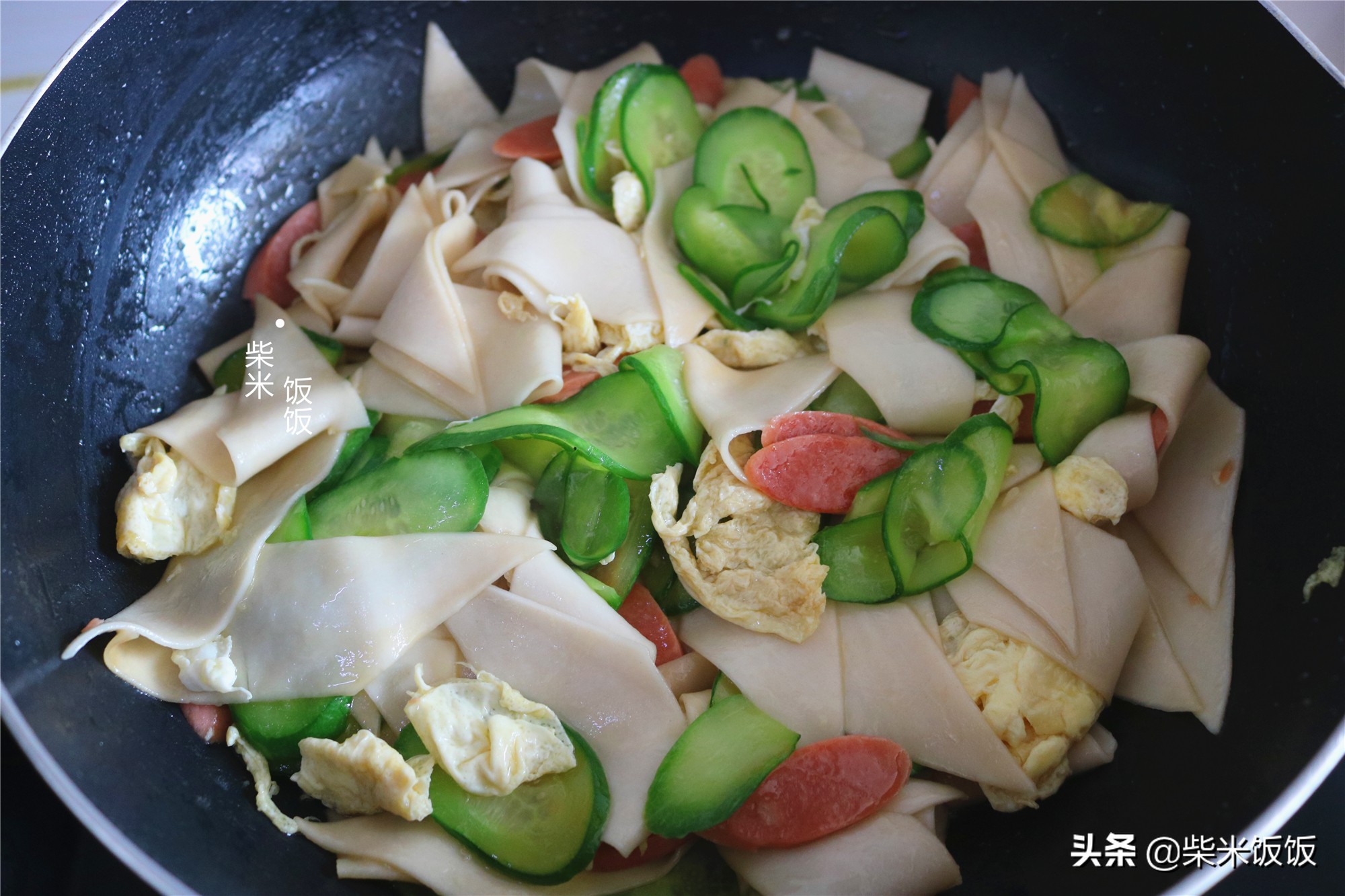 娘俩的午餐一菜一汤,娘俩的午饭简单又好吃