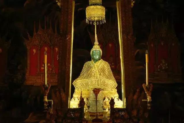 皇帝也会被骗？泰国镇国至宝，价值20亿的翡翠佛很可能不是翡翠
