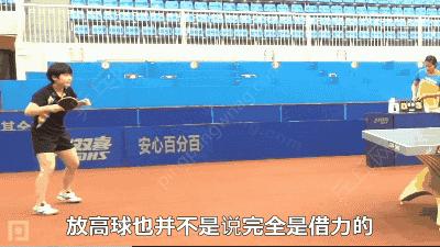讲解平高球技术动作,高手杀球慢动作