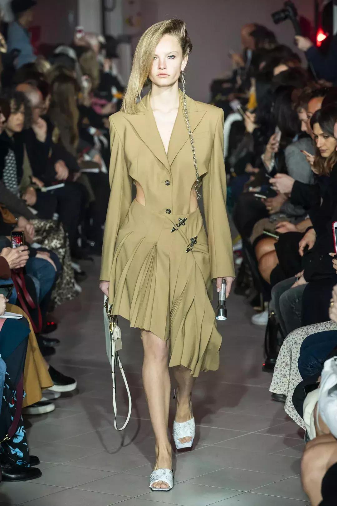 买手们，这一季准备重温经典还是追逐未来？