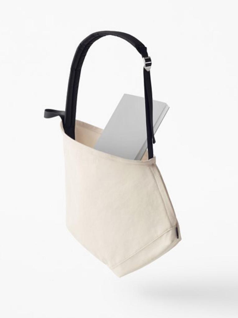 三十而已里面王漫妮的包包,三十而已中王漫妮的包包