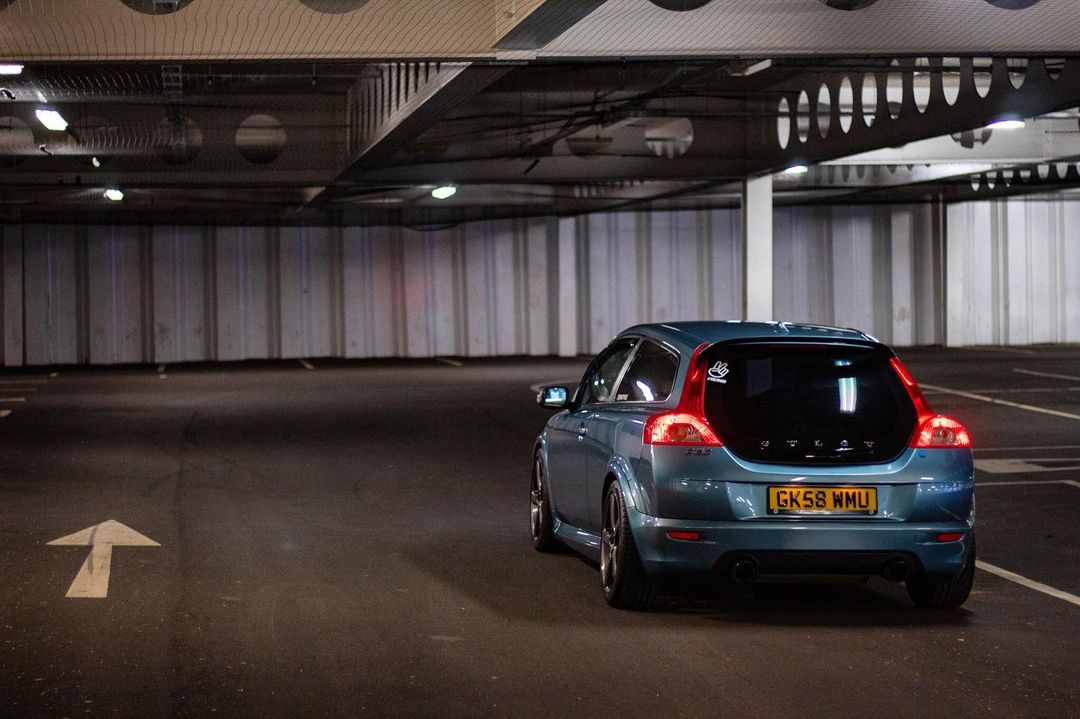 沃尔沃双门轿跑c30,坦克70多万车