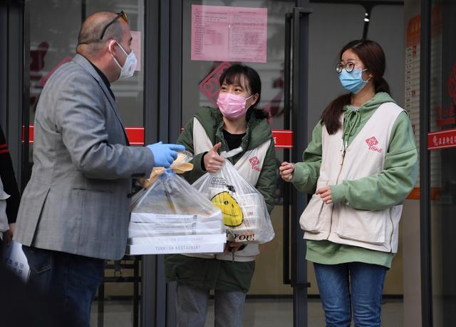“阿拉丁”来送餐:一个土耳其人的疫期生活,为他致敬