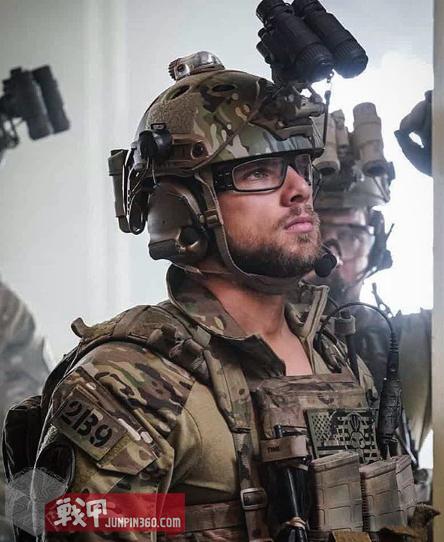 战甲轰鸣尖兵训练,海豹突击队刀战训练教学