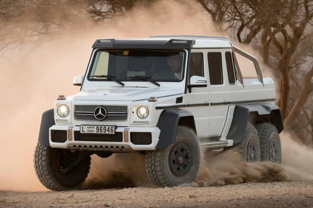 马路是大爷，停车是孙子，在中国开皮卡果真如此酸爽？