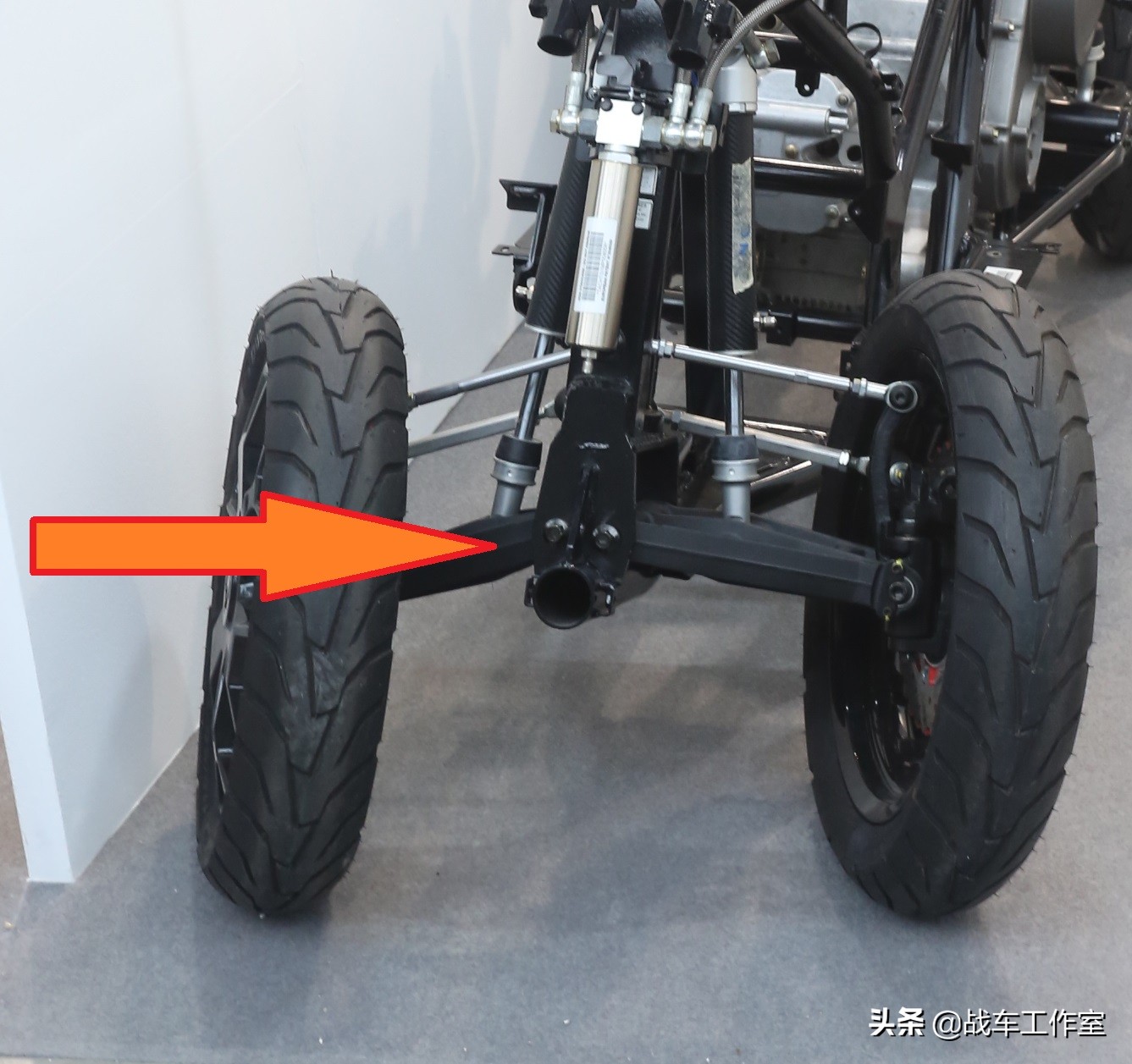 宏佳腾350评测视频,宏佳腾3d350r试驾