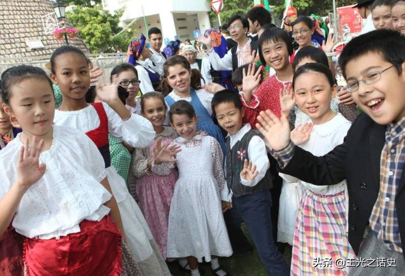 李嘉欣是汉族还是葡萄牙人,李嘉欣为什么是葡萄牙国籍