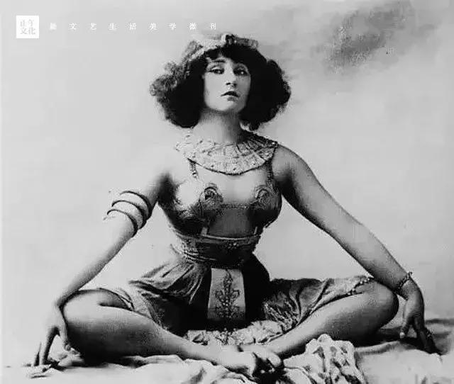 作家·她的一生，就是一出活生生的巴黎梦啊