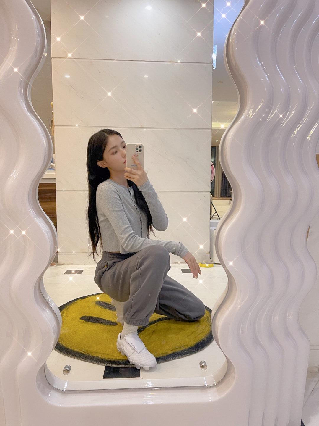 林允穿搭卫衣,林允黑色卫衣搭配图片