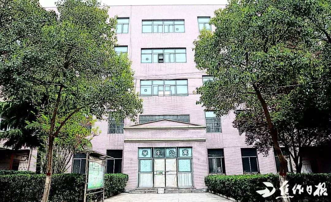 这里是，焦作市第四中学！