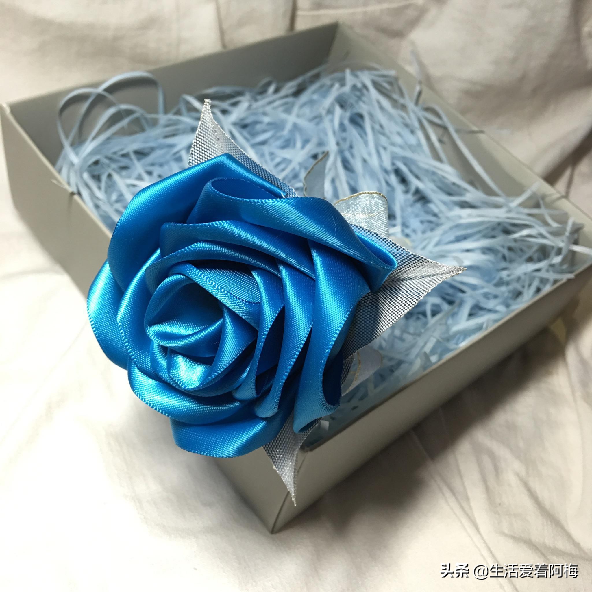 什么纸花送给老师做教师节礼物呢,教师节送给老师一束花手工礼物