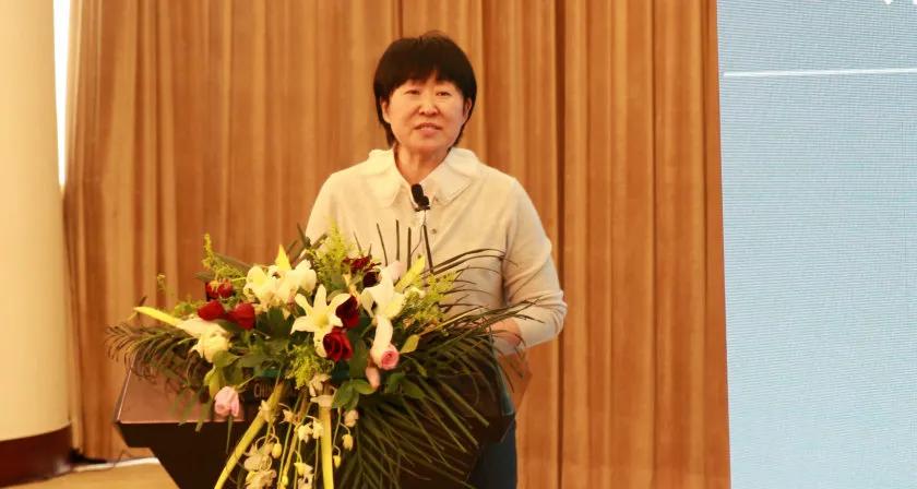 陈淑兰校长,北京红英小学陈淑兰