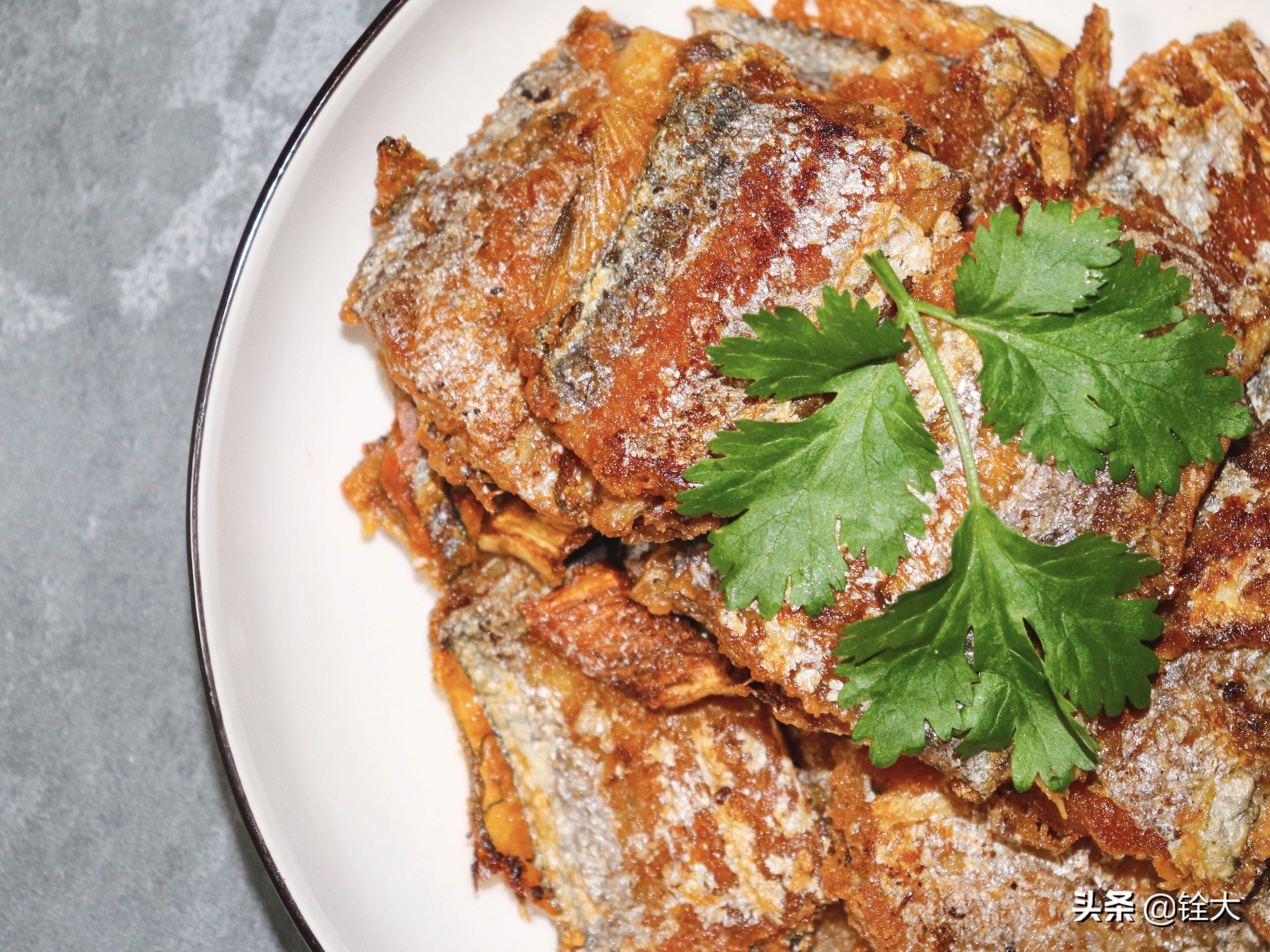 咸带鱼要怎么样蒸熟,咸带鱼怎么煎好吃又不碎