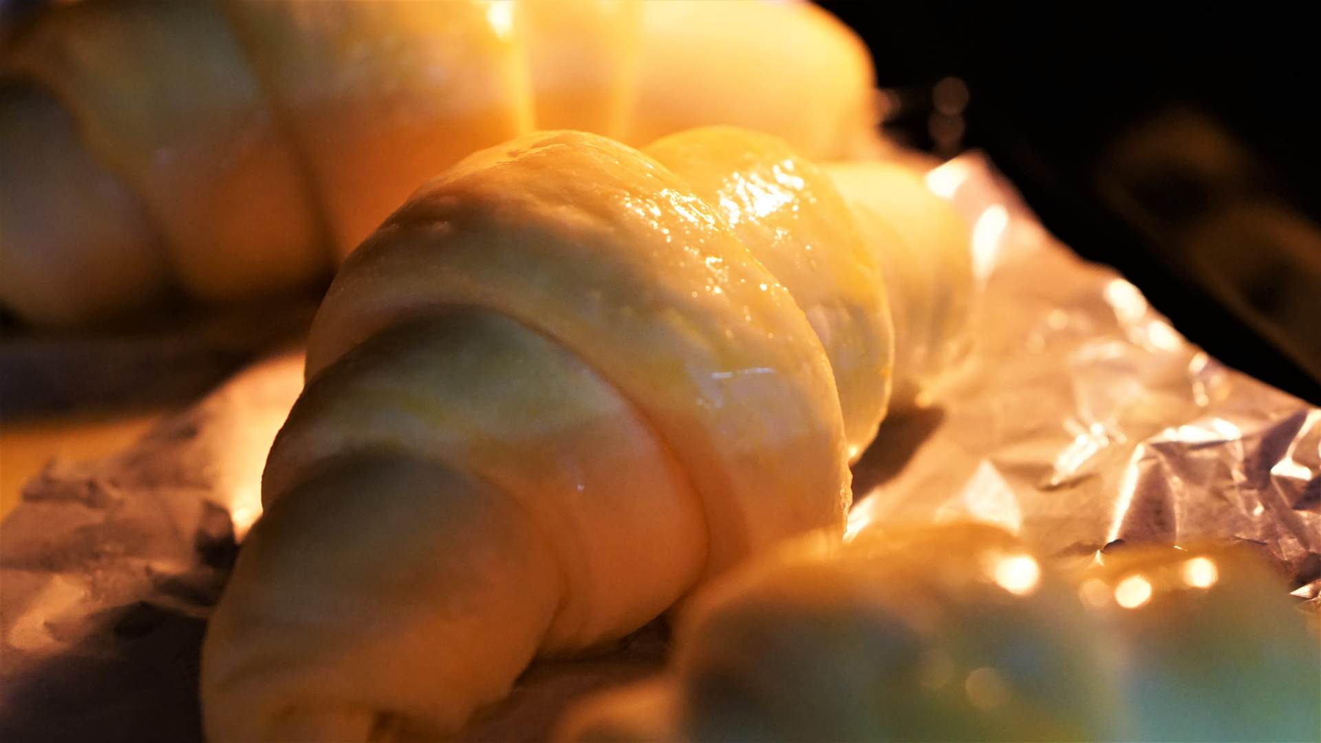 烘焙烤箱该如何选择,烘焙小白要准备哪些食材