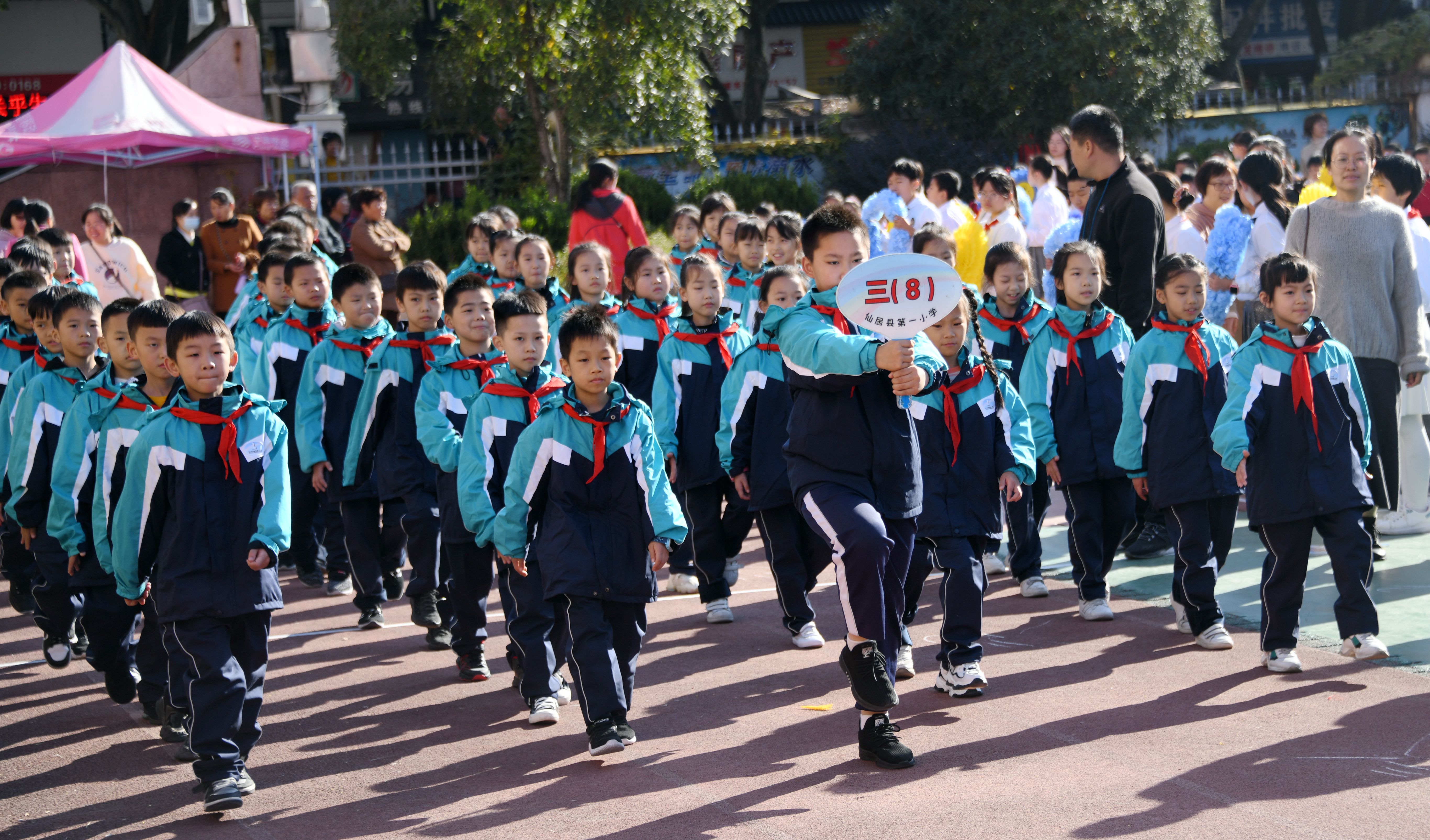 2016年仙居县中小学生运动会,学校运动会开幕式奇葩服装