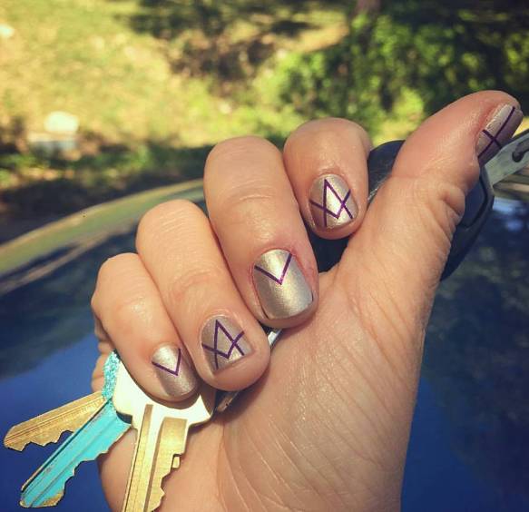 那些看起来很简单实际很难的美甲,有些人看起来很精致其实很穷