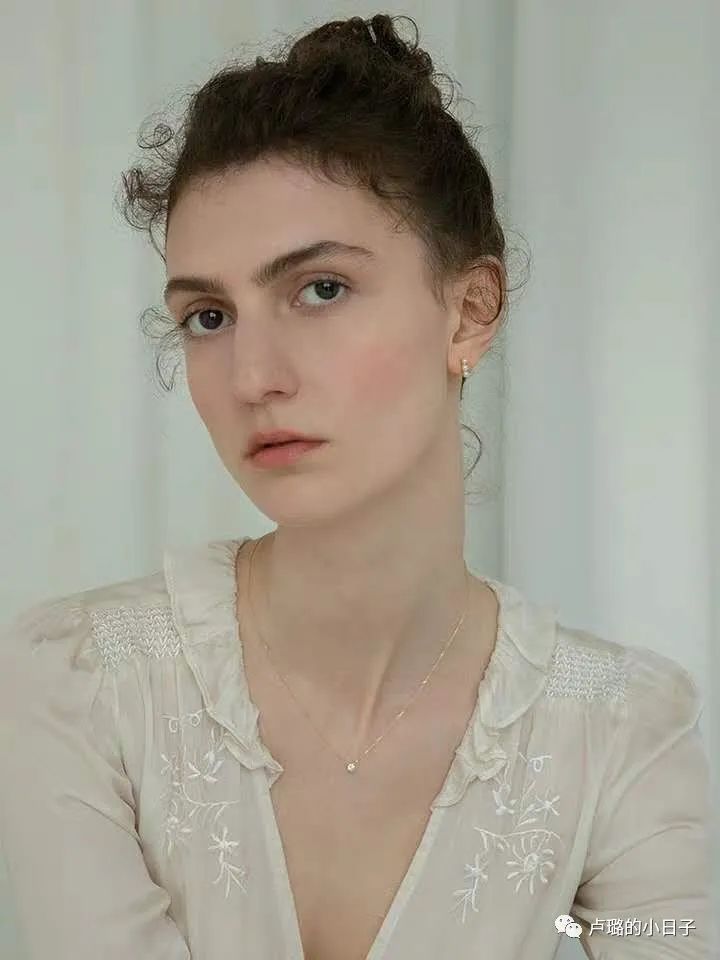 不化妆也精致的好办法,不化妆也精致的方法有哪些