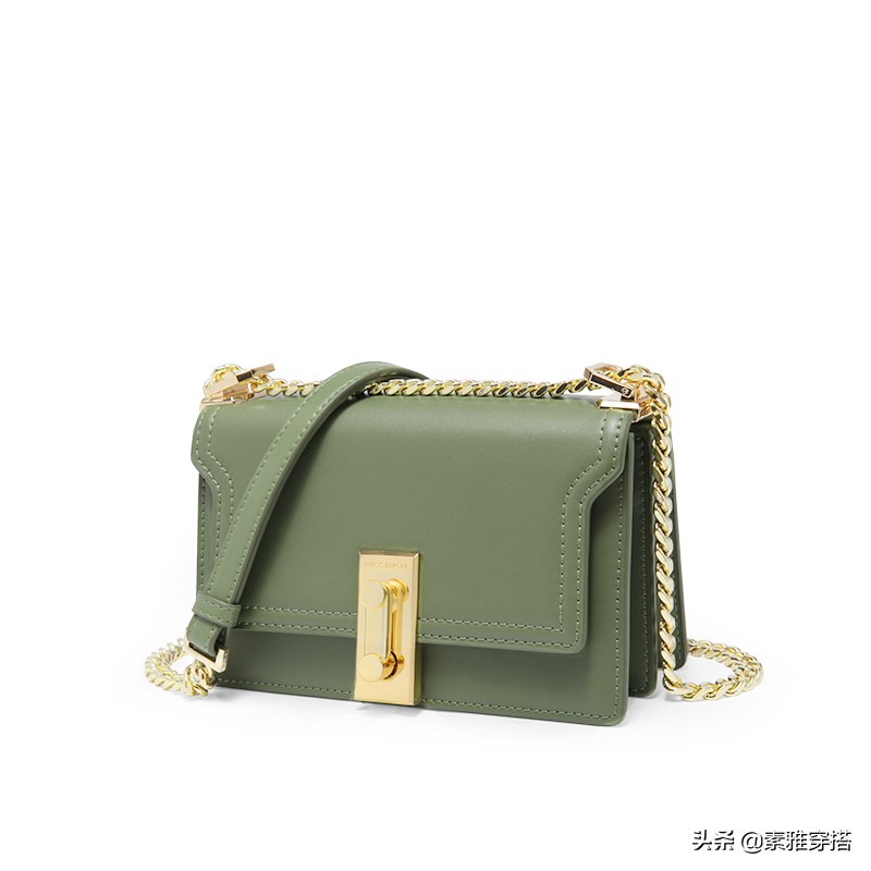 简单斜跨包休闲,好看的穿搭之斜挎包