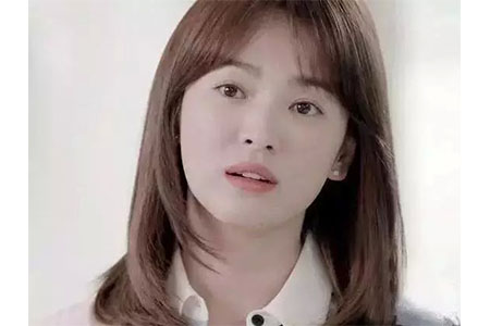 额头痘痘反复结痂处凸起,额头下巴反复长闭口痘痘什么原因