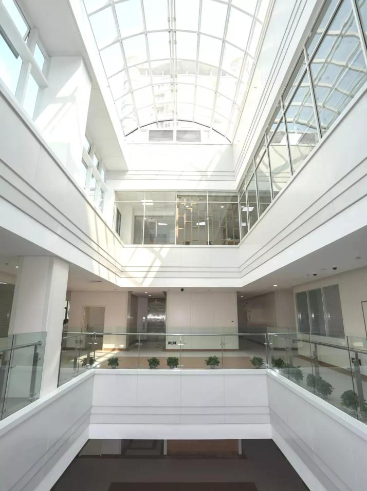 北京“绿色学府”：占地13176亩，坐拥8大餐厅，新华社、中央电视台聚焦关注！