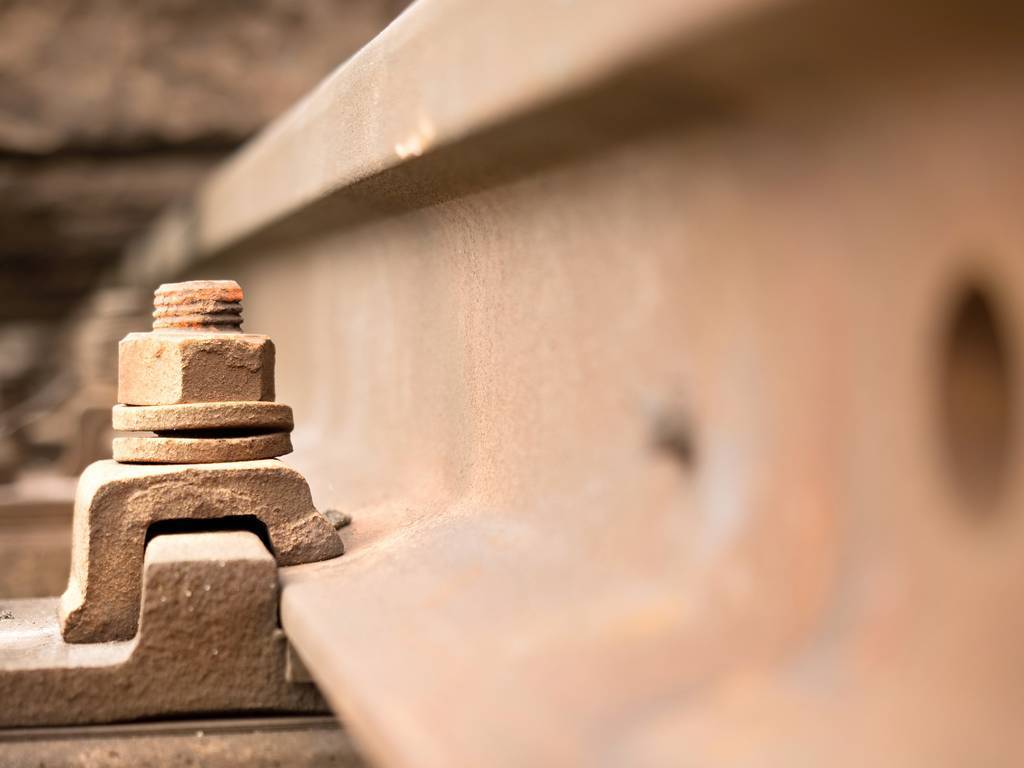 多年锈死的螺丝有何妙法拧开,螺丝锈住了用什么方法能拧下来