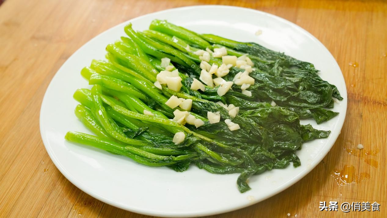 广东菜心上桌的正确方式,菜心怎么做好吃又简单